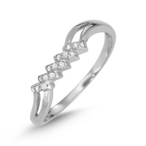 14K White Gold Ring With Chic Diamond Design