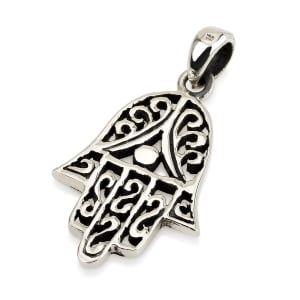925 Sterling Silver Hamsa Pendant Necklace With Ornate Design