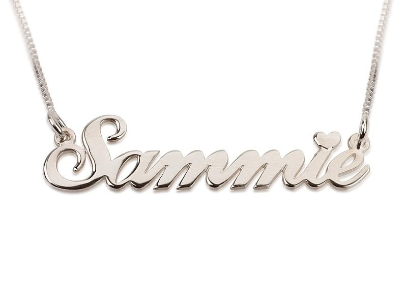 Silver Name Necklace in English - (Sammie Script) - 1