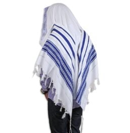 How To Pick the Perfect Tallit: A Gift Guide